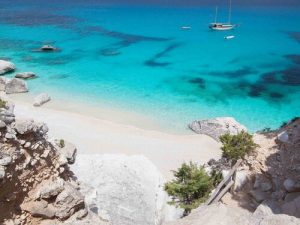 Sardinija - Z letalom na poti